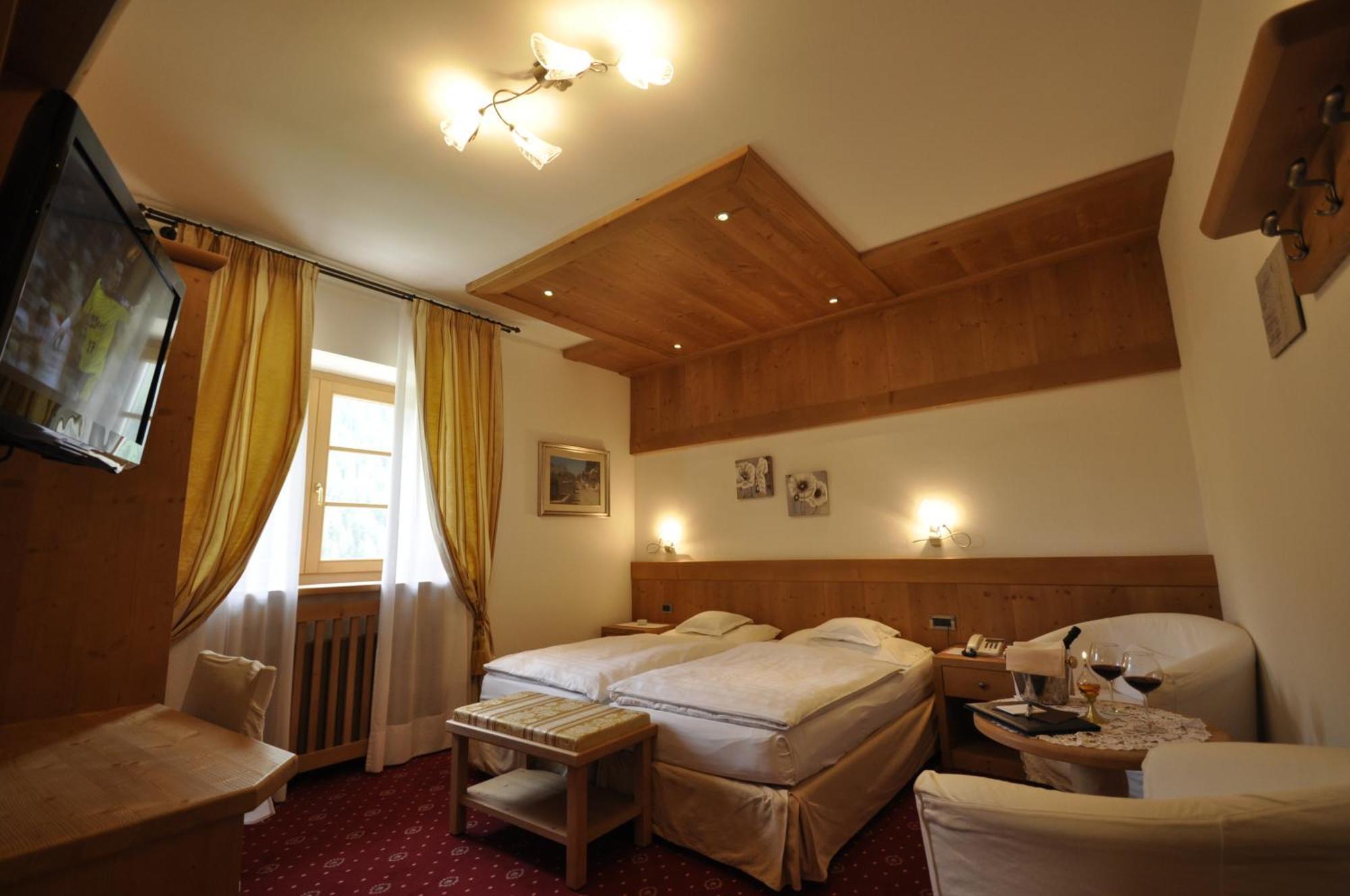 Hotel Al Forte Arabba Exterior photo